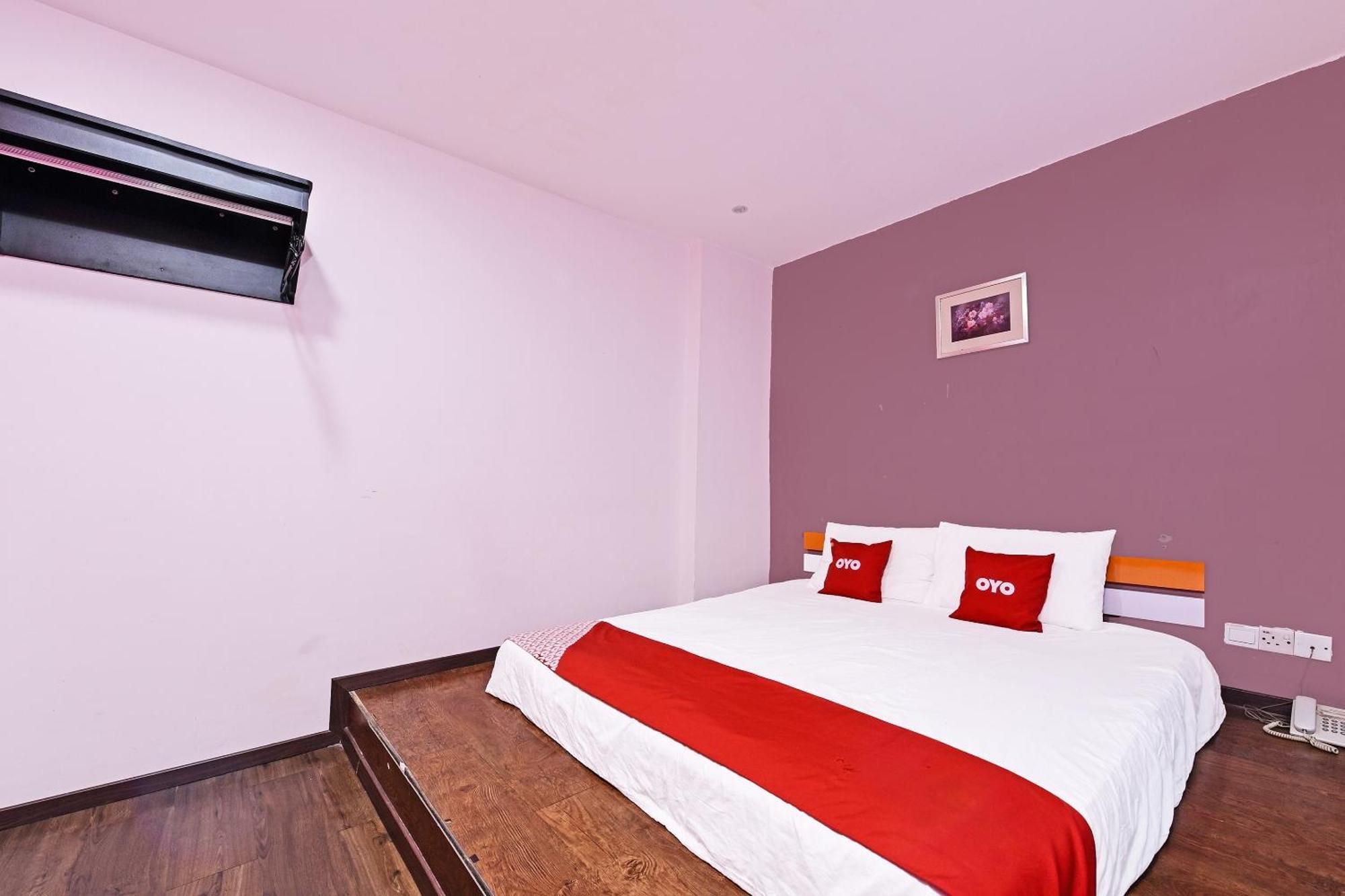 Super Oyo 992 Orange Hotel Kuala Pilah Exteriör bild