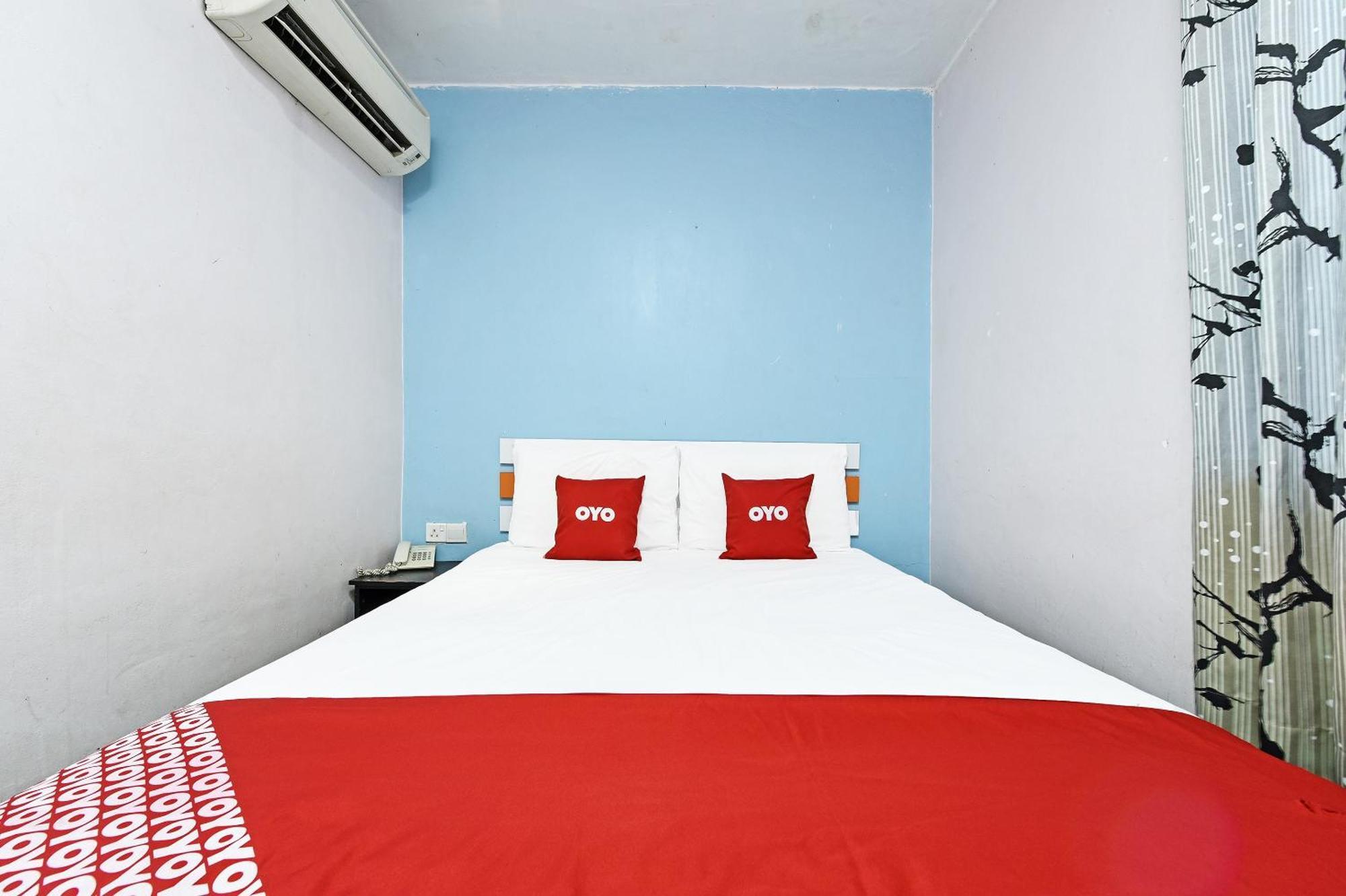 Super Oyo 992 Orange Hotel Kuala Pilah Exteriör bild
