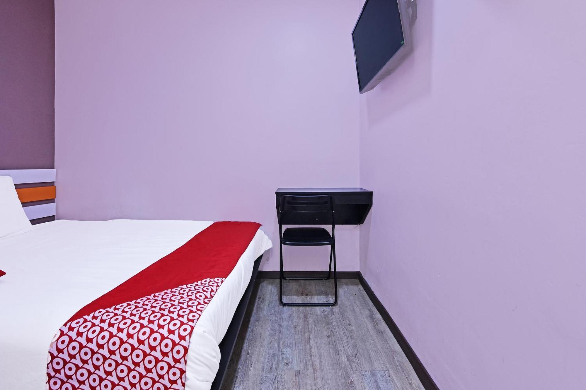 Super Oyo 992 Orange Hotel Kuala Pilah Exteriör bild