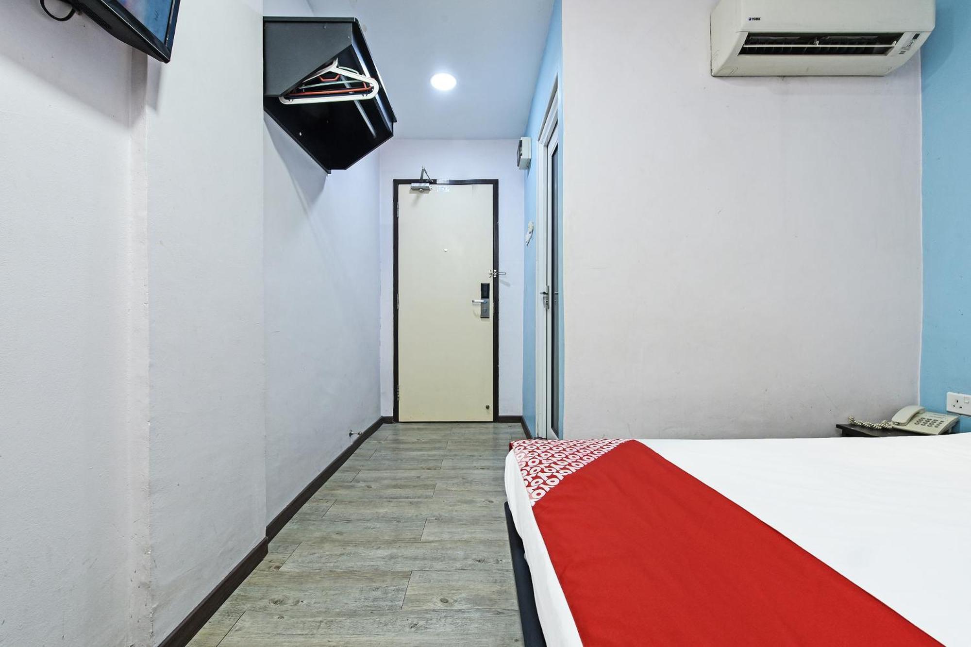 Super Oyo 992 Orange Hotel Kuala Pilah Exteriör bild