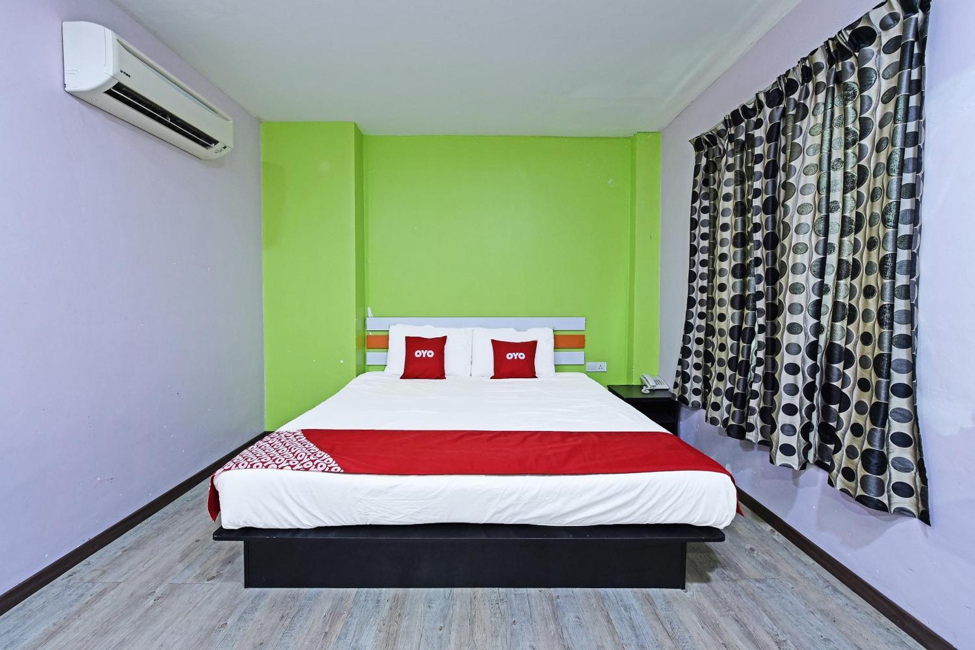 Super Oyo 992 Orange Hotel Kuala Pilah Exteriör bild