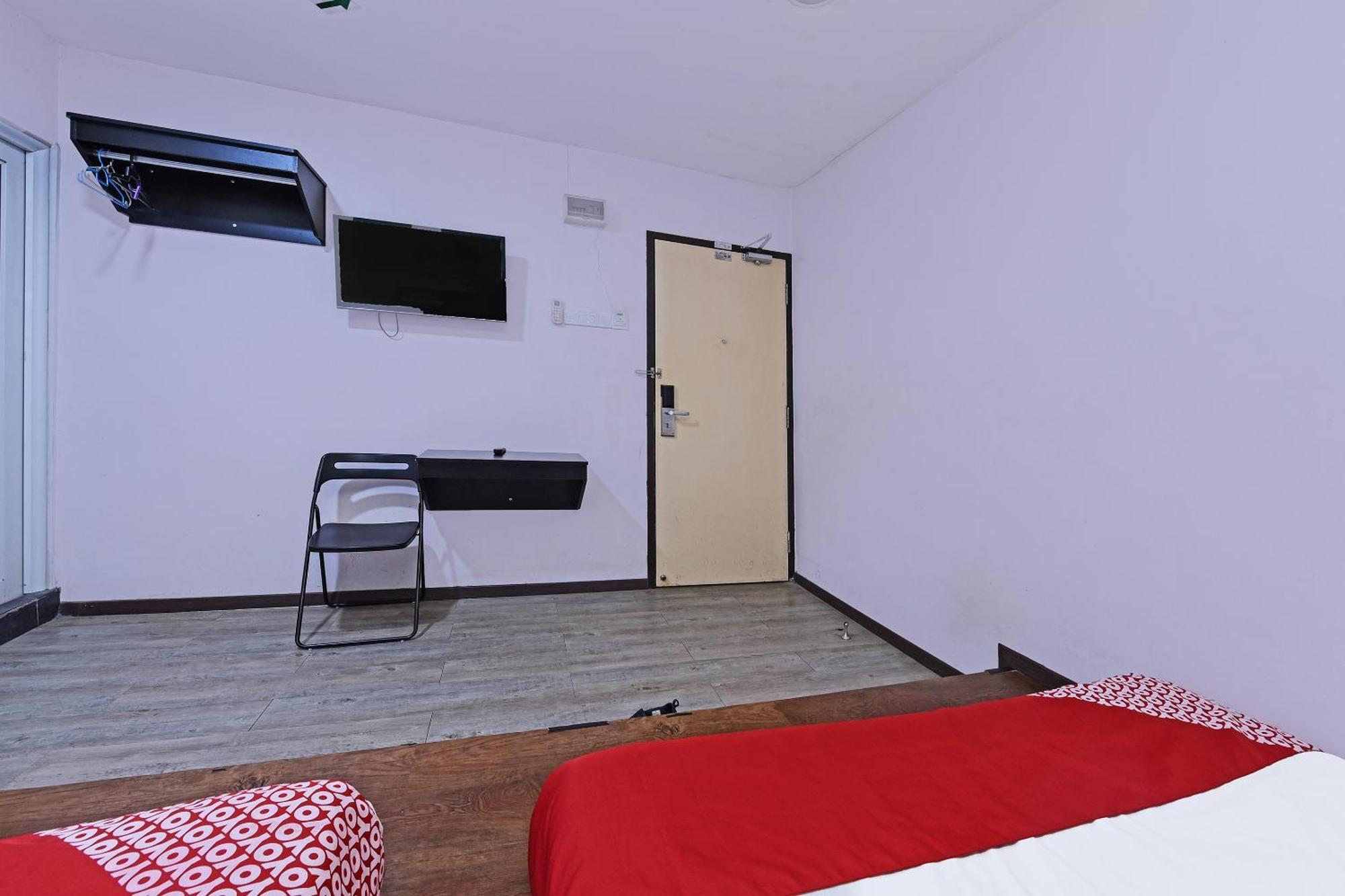 Super Oyo 992 Orange Hotel Kuala Pilah Exteriör bild