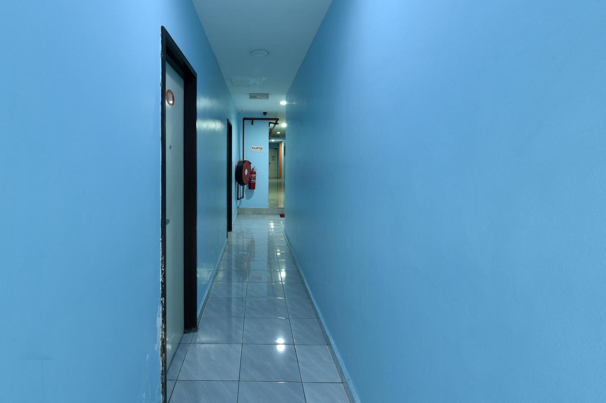 Super Oyo 992 Orange Hotel Kuala Pilah Exteriör bild