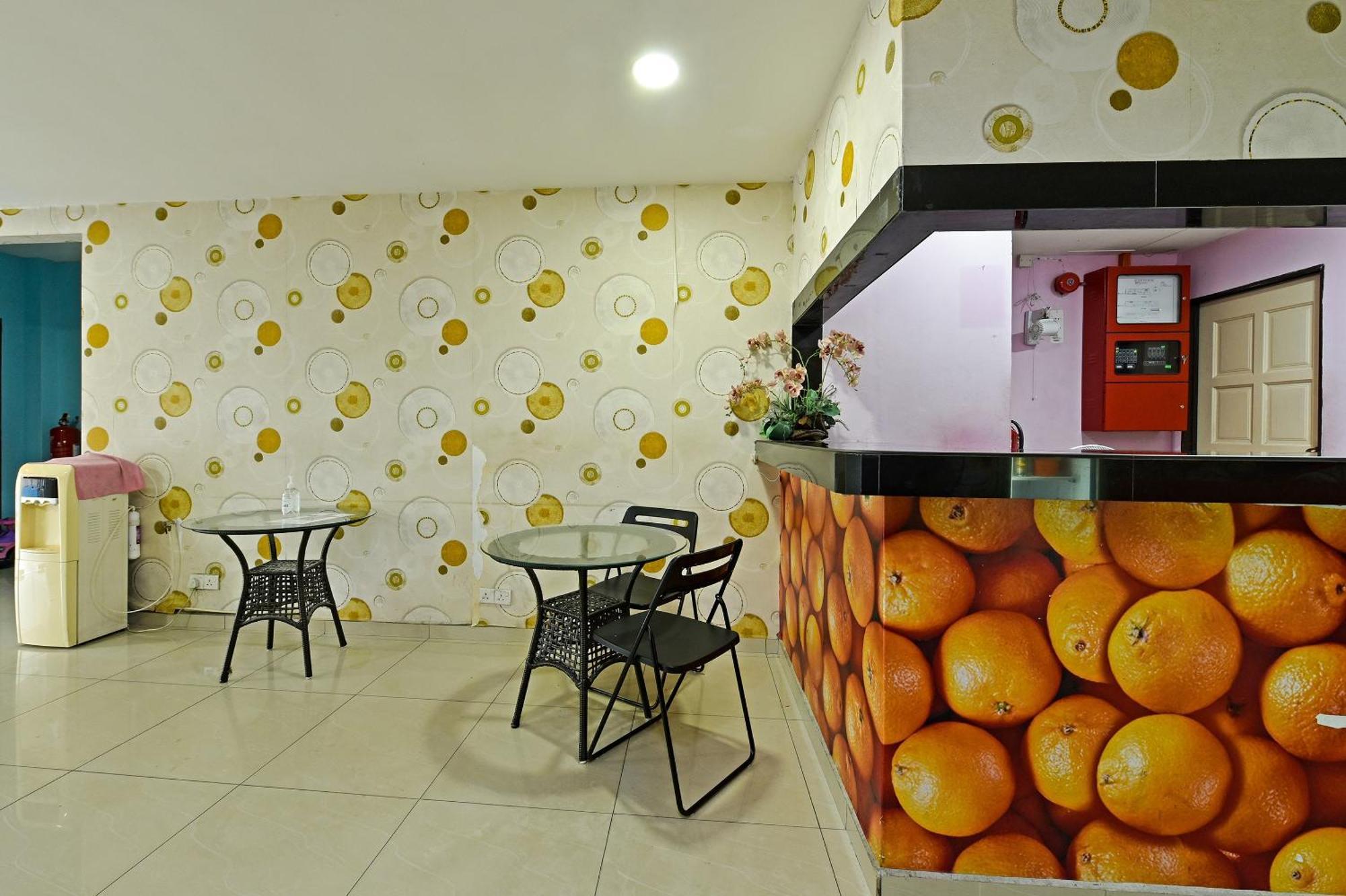 Super Oyo 992 Orange Hotel Kuala Pilah Exteriör bild